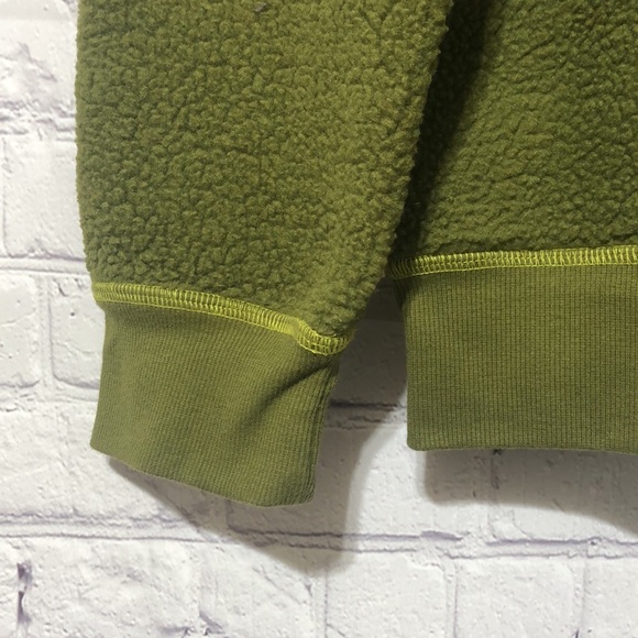 H&M green olive bear sweatshirt - Picture 7 of 10